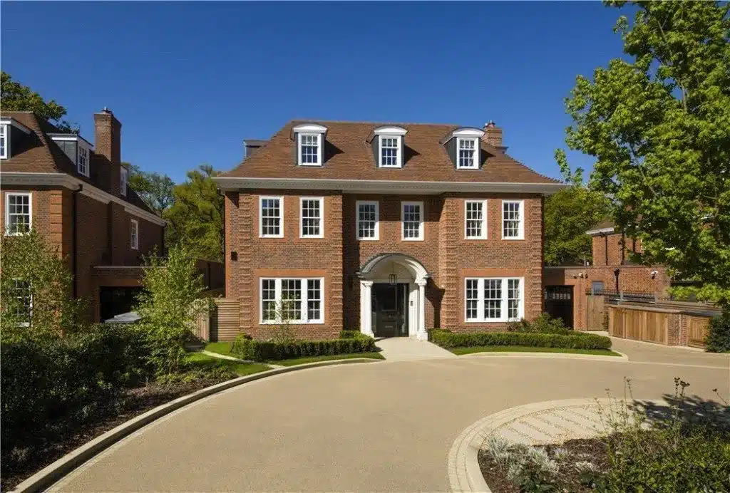 New Luxury 6 Bedroom House For Sale In Ingram Avenue, Hampstead