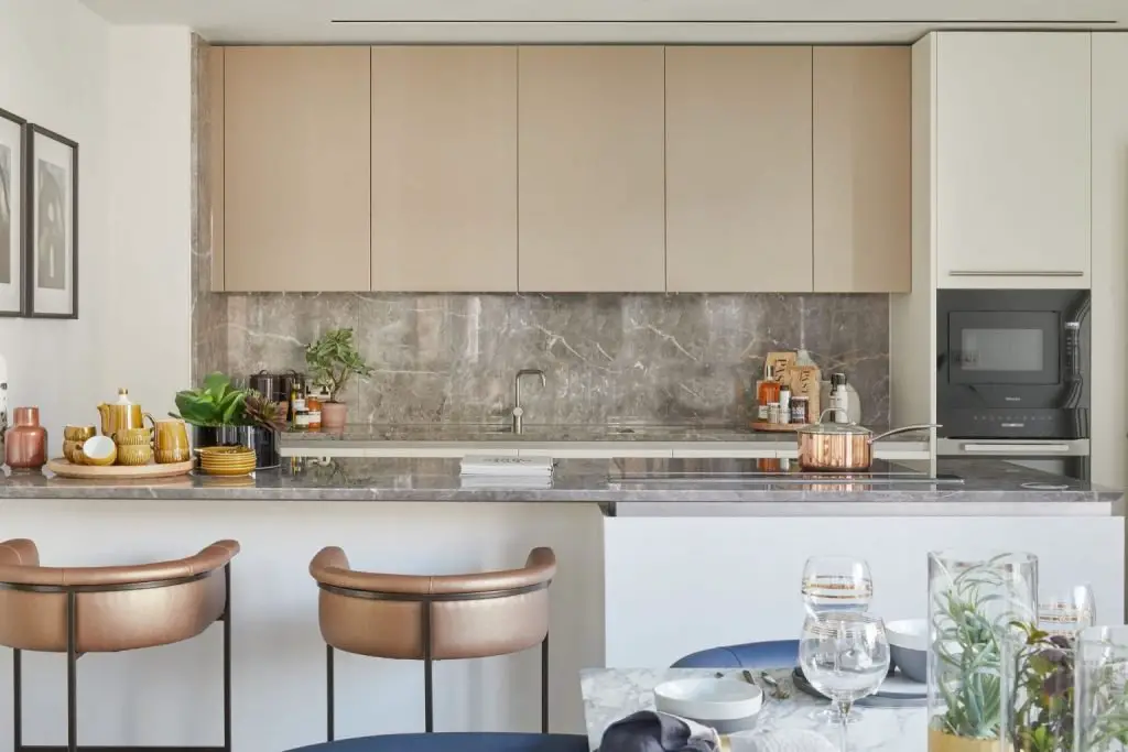 Alexander James Interiors - Almacantar