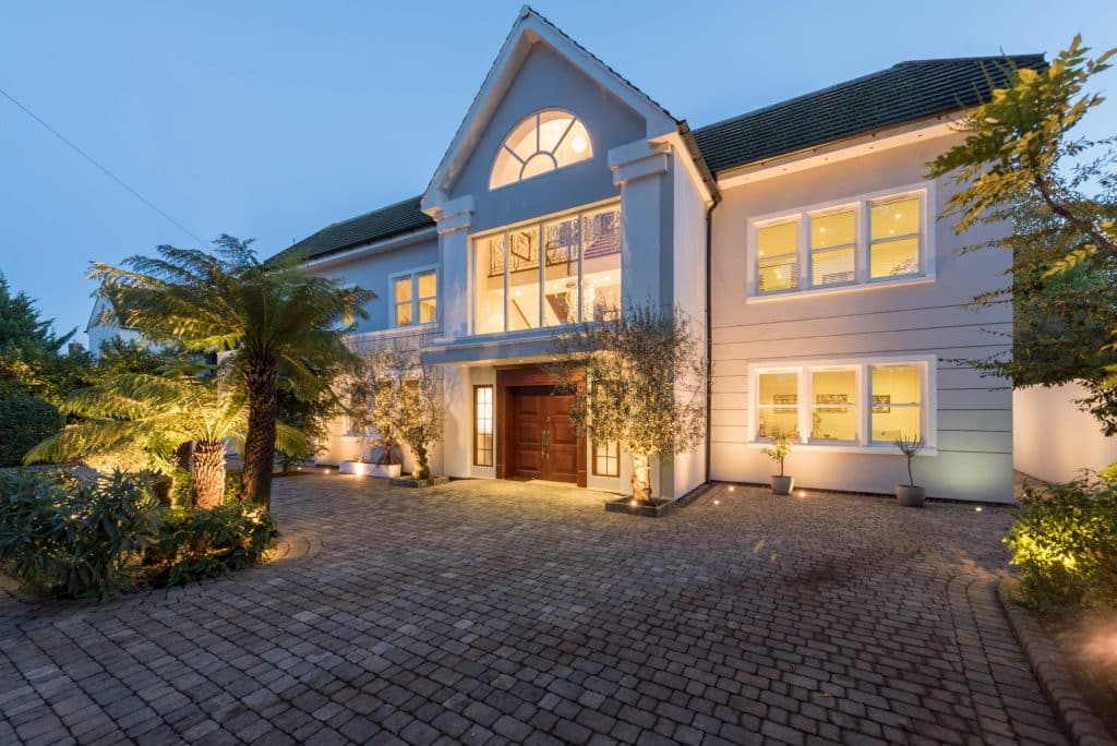 Houses For Sale In Beech Hill, Hadley Wood Property London