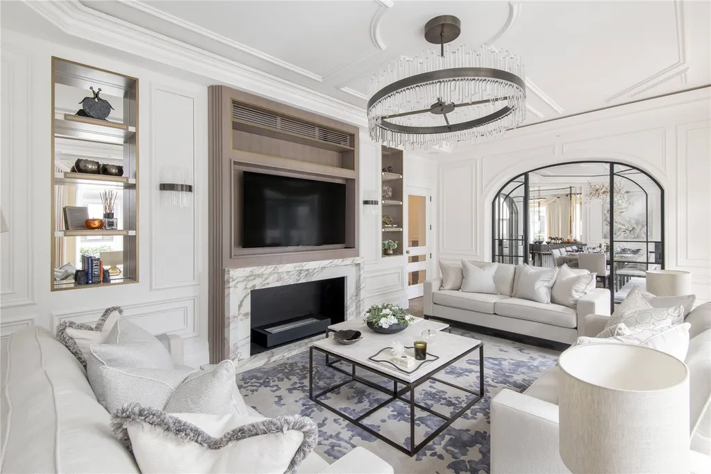 4 bed flat for sale
Albert Gate Court, 124 Knightsbridge 