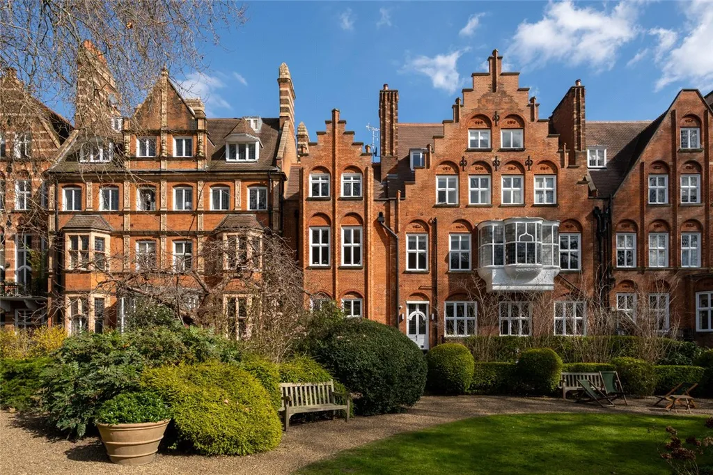 5 bed terraced house for sale Collingham Gardens, Kensington