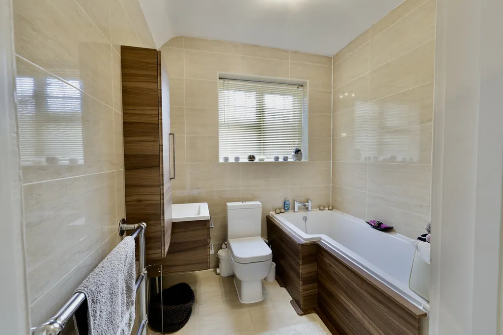 4 bed detached house for sale
Whitgift Avenue, South Croydon CR2