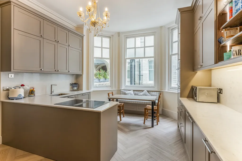 4 bed flat for sale
Prince Consort Road, London SW7